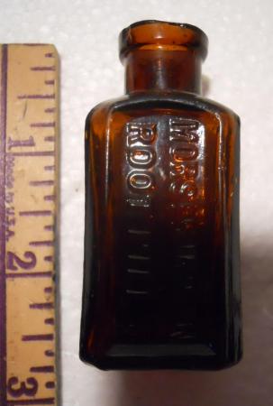 W. H. Comstock, Morse's Indian Root Pills, Dose 2 To 4, 2 Inch