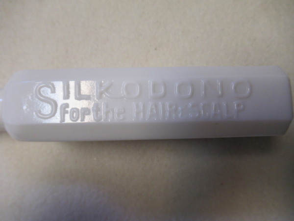 Silkodono For The Hair & Scalp 6 3/8 Inch