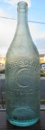 Crescent Bottling Co., 292 -295 Norfolk, St., Newark Quart