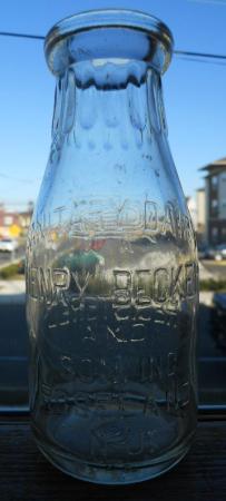 Henry Becker and Son Inc., Sanitary Dairy, Roseland, NJ Pint 