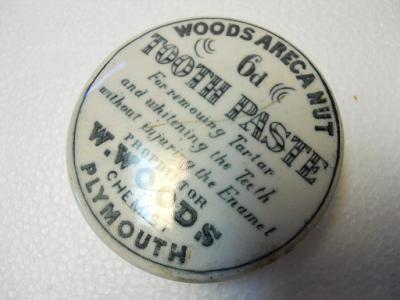 Woods Areca Nut Tooth Paste, Pot Lid, 2 3/4 Inch 